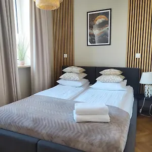 Apartment Day & Night By Cooee, Warsaw