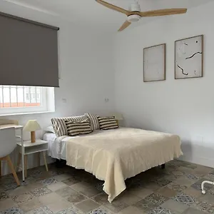 https://the-sunnydise-apartments.1costadelsol.com